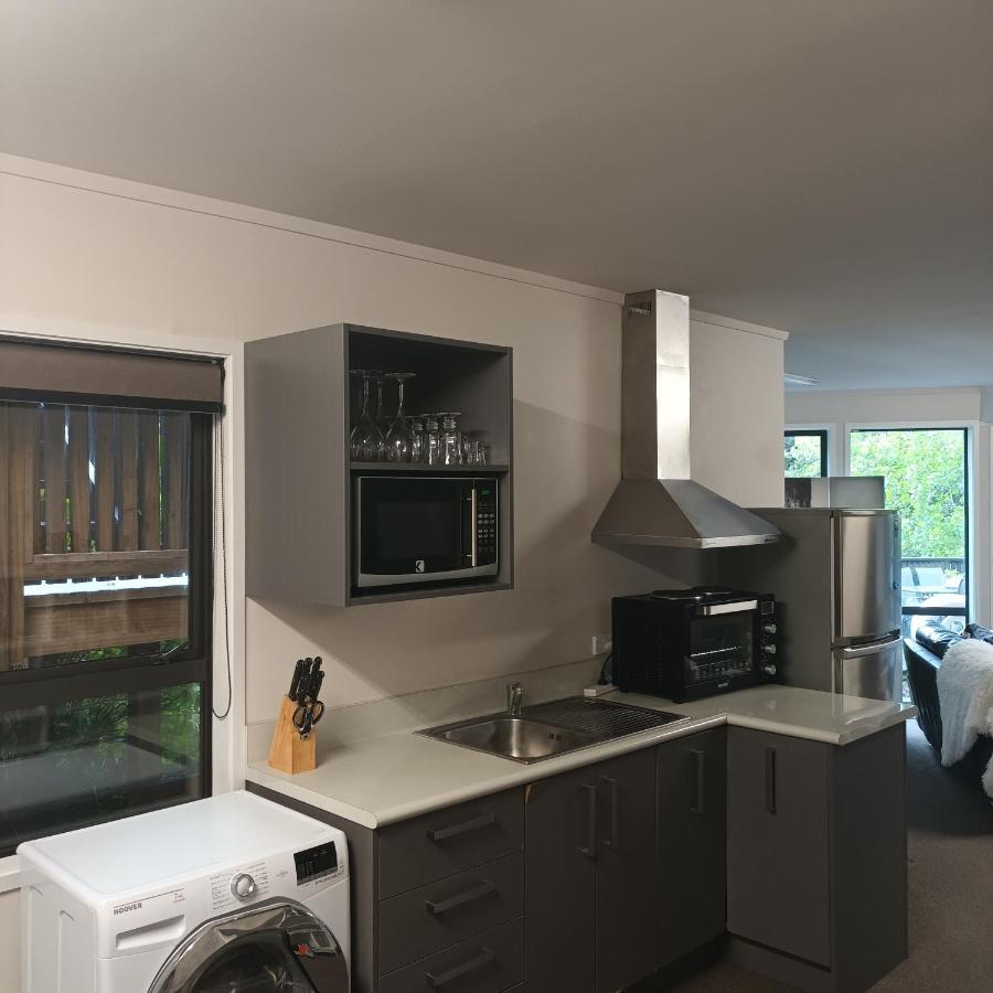 Tiwai Waka Retreat Apartment Wellington Exterior foto